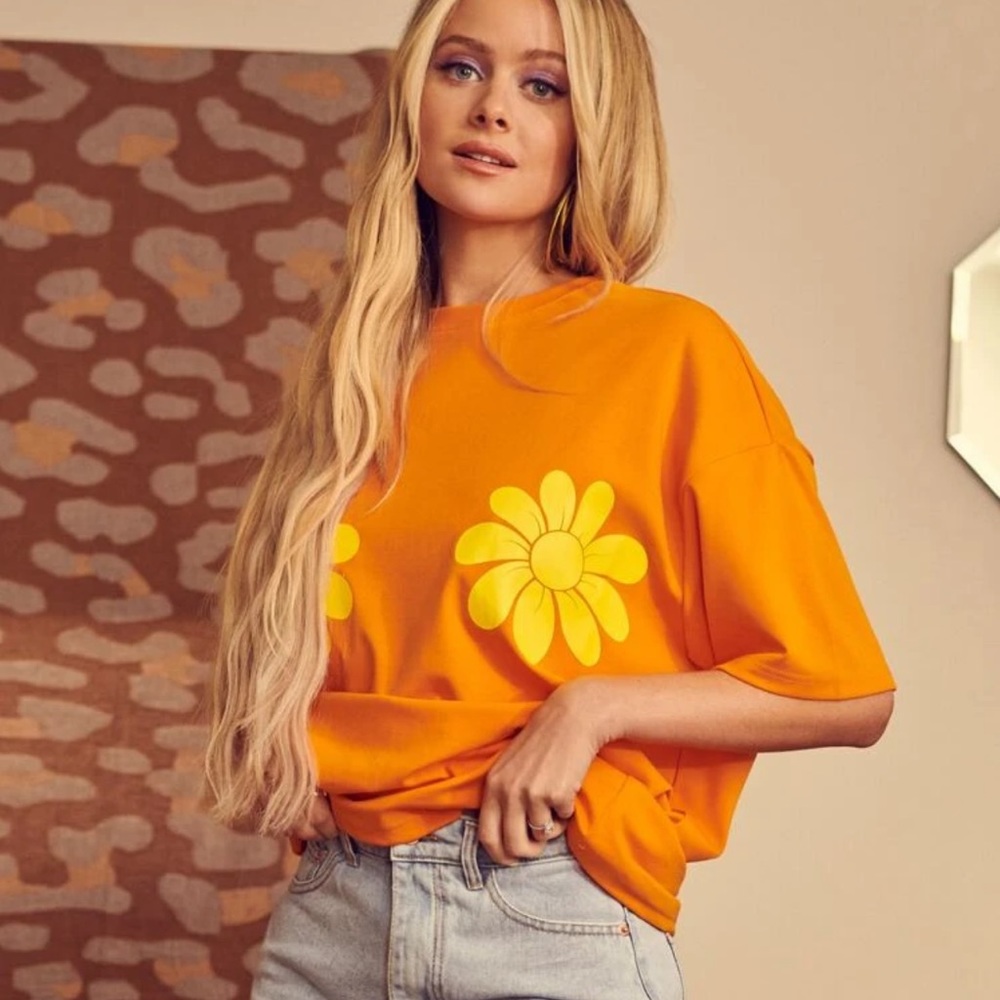 Hanna g neon t shirt oversized flowers